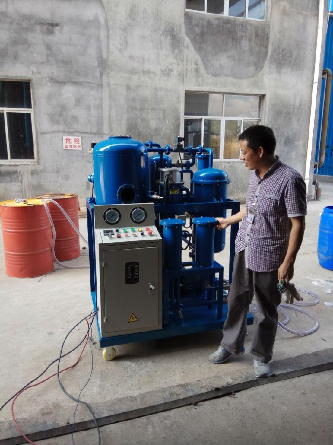 凱潛濾油機客戶使用現場.jpg 凱潛濾油機客戶使用現場.jpg