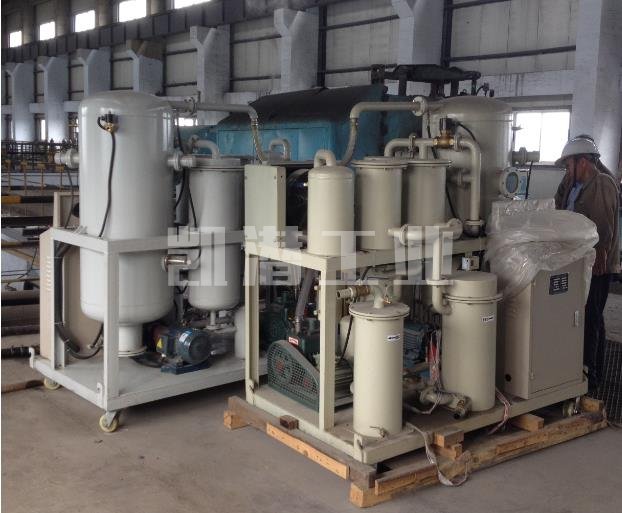 潤滑油真空濾油機現(xiàn)場.jpg 潤滑油真空濾油機現(xiàn)場.jpg